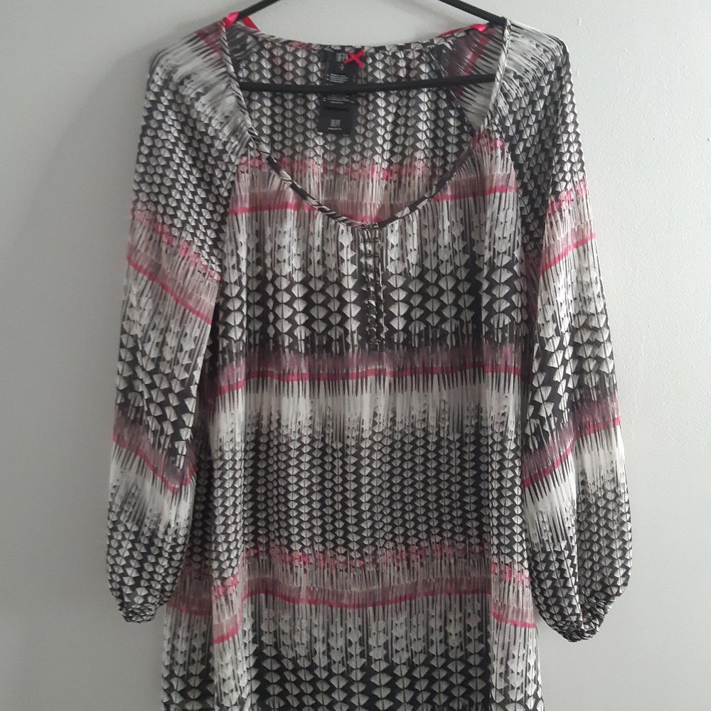 Blouse  sheer  like   Small